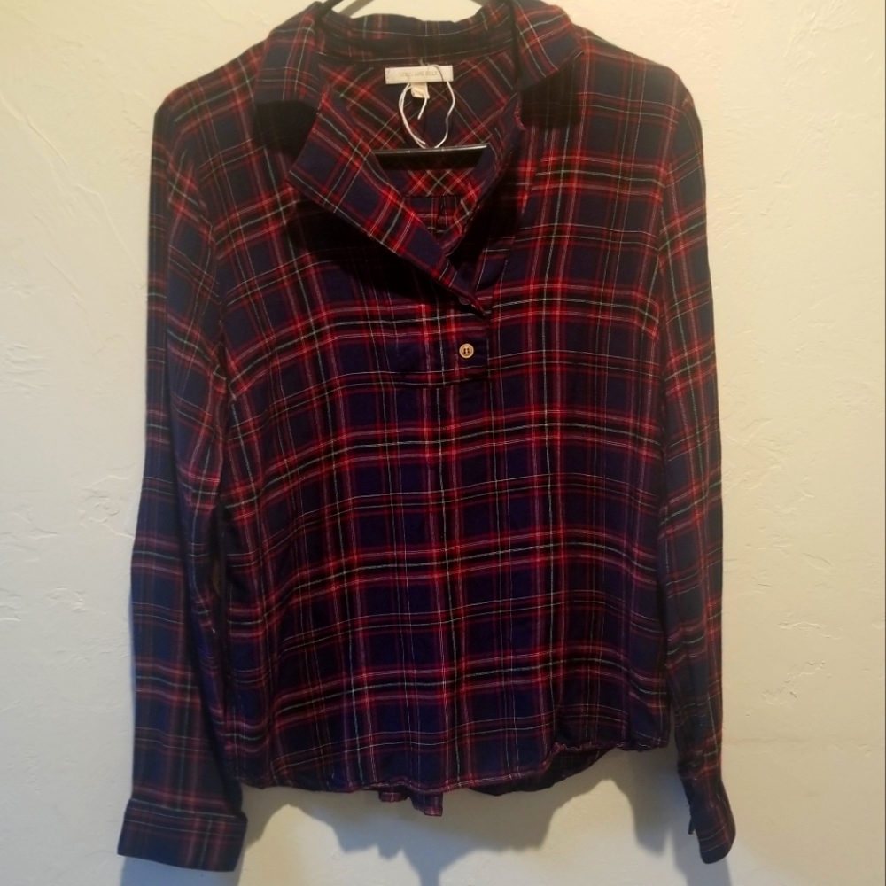 NWOT button long sleeve rayon blouse